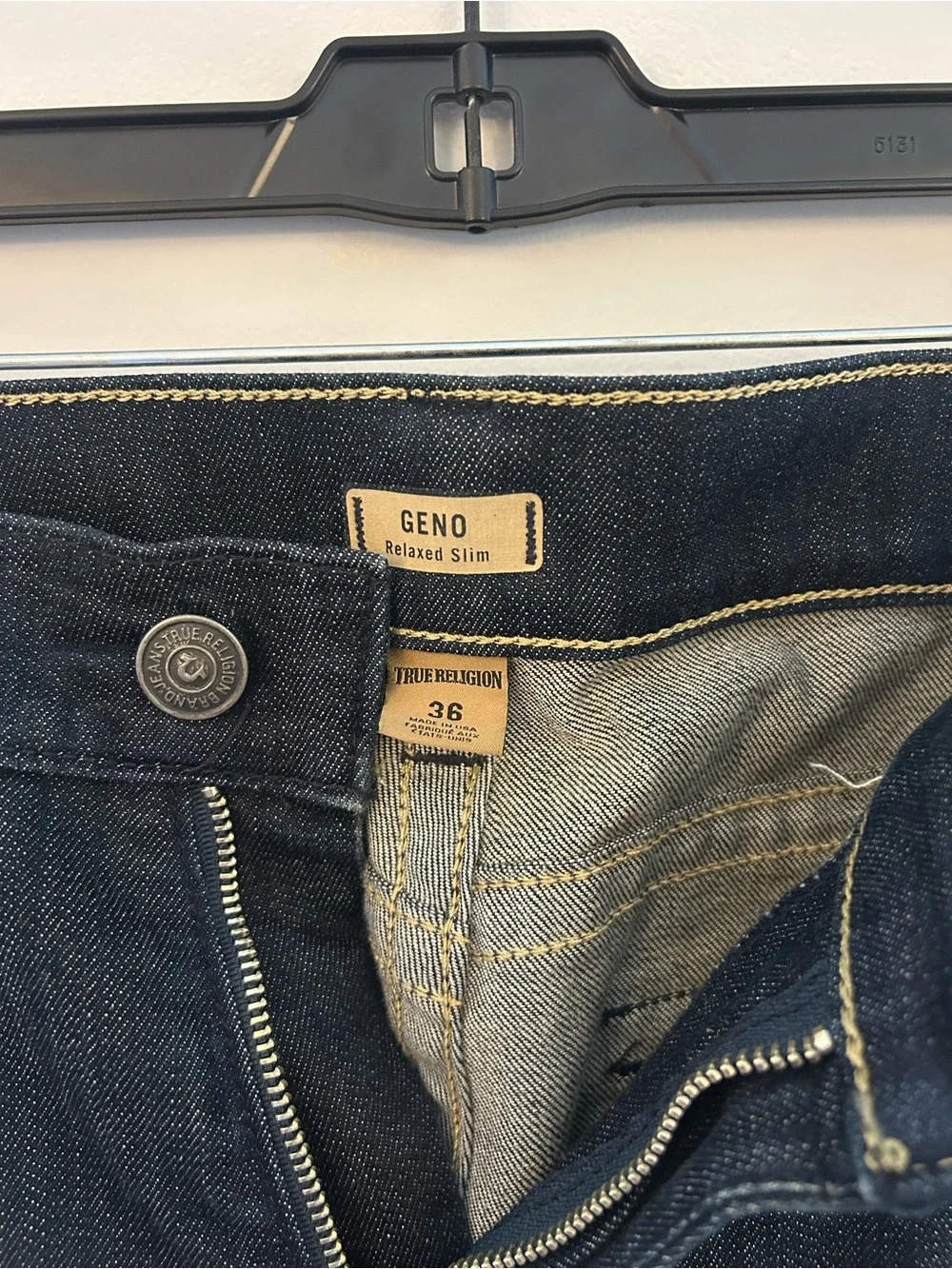 True Religion Men’s Dark Indigo Relaxed Jeans - Geno relaxed fit size 36